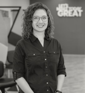 Salon Manager Arizona leading team at Great Clips salon

